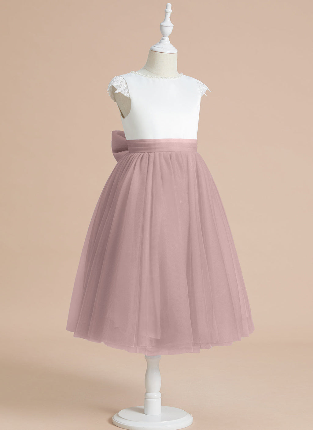 Vestido de niña de las flores de primera comunión de tul satinado con corte en A y largo hasta la rodilla