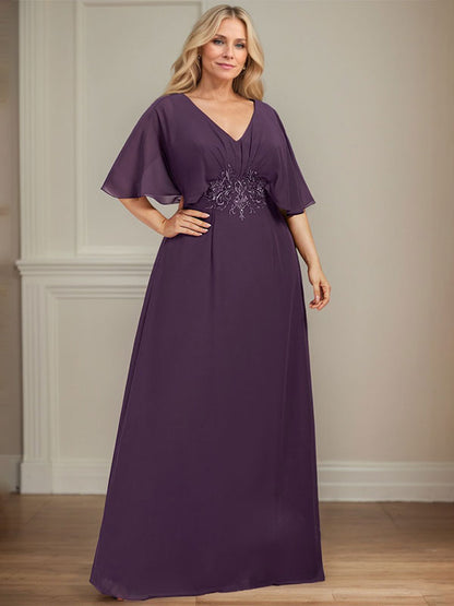 A-Linie V-Ausschnitt Bodenlanges Chiffonkleid für die Brautmutter mit plissierten Paillettenapplikationen Spitze
