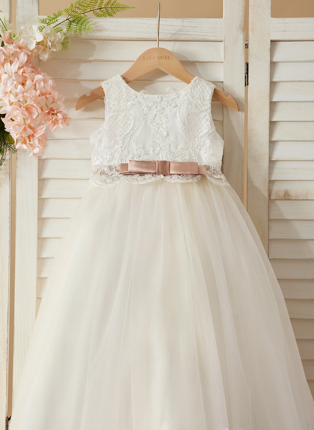 Vestido de fiesta/princesa de tul con cola larga color marfil para niña de las flores
