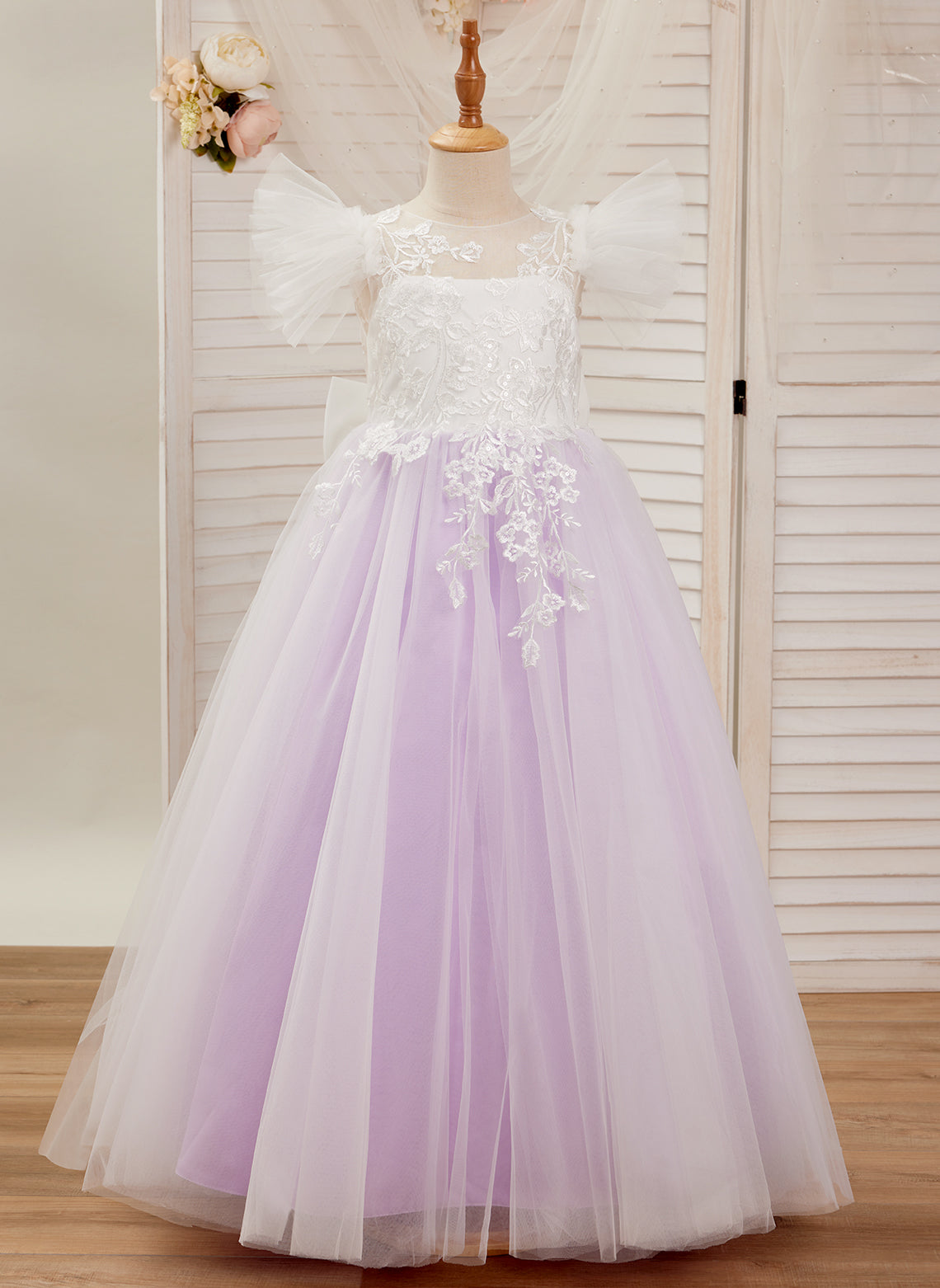 Abnehmbares Blumenmädchenkleid aus Spitze und Tüll mit Schleppe 