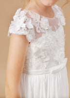 Bodenlanges elfenbeinfarbenes Kleid zur Erstkommunion aus Chiffon und Tüll 