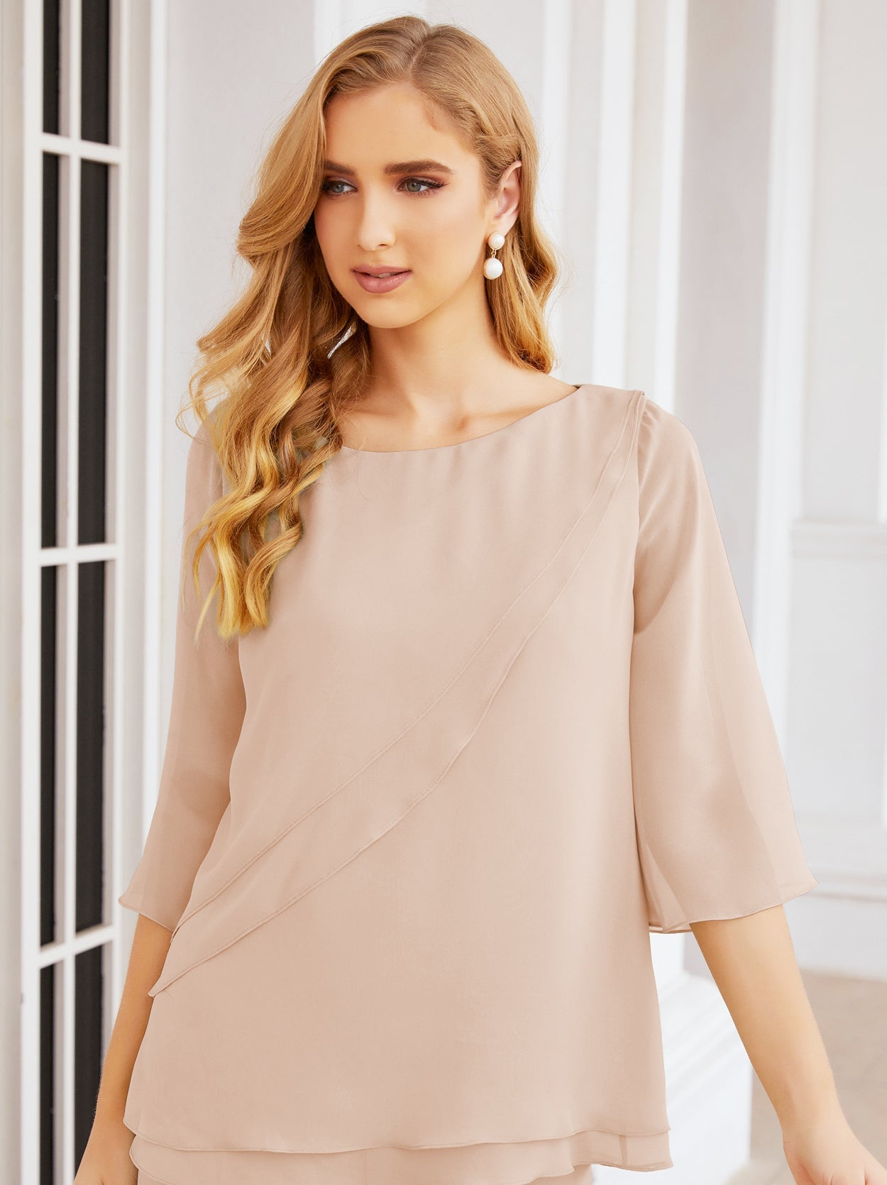Elegante vestido de dos piezas para madre de la novia, talla grande, pantalón, capas con volantes, bata plateada SY28064 