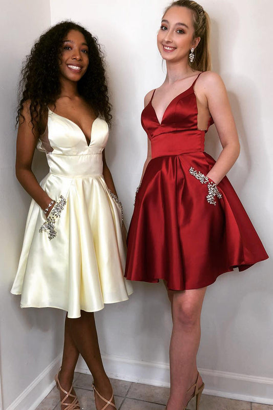 Tamsin | A-Linien-Heimkehrkleid aus Satin mit Spaghettiträgern und Taschen