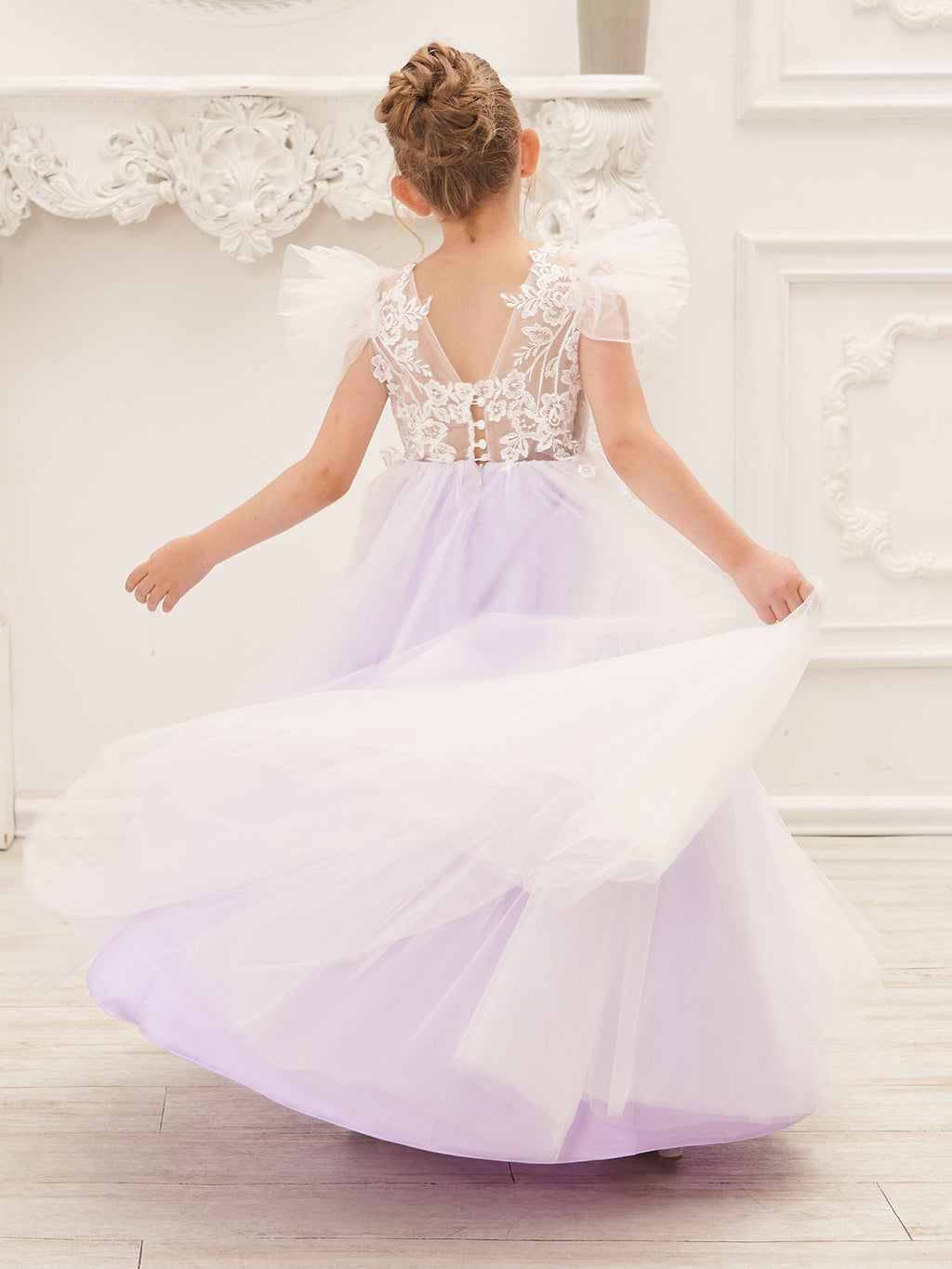 Abnehmbares Blumenmädchenkleid aus Spitze und Tüll mit Schleppe 