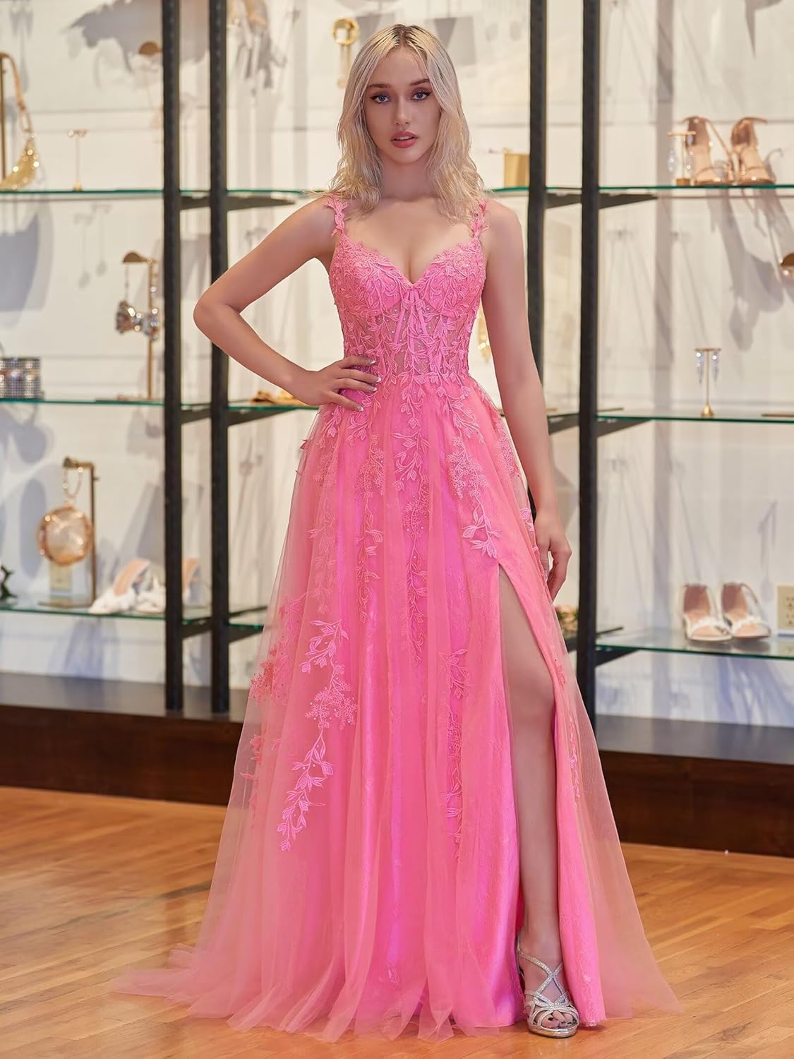 Lace Applique Tulle Prom Dresses for Women 2025 Spaghetti Straps Ball Gown Formal Evening Party Gown with Slit