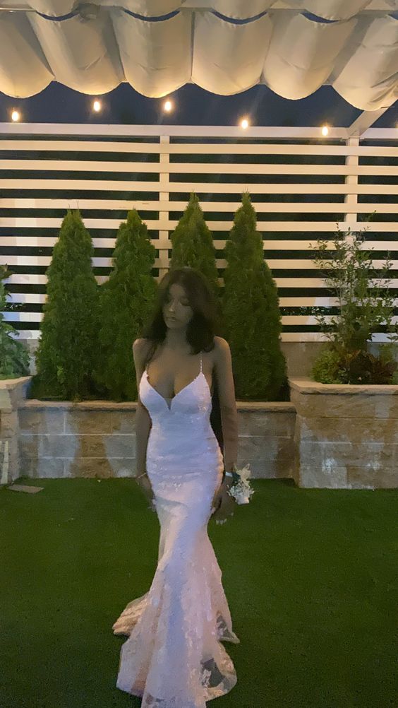 Vestido de noche romántico de sirena con encaje, sin mangas y espalda descubierta en rosa, con cola Y1490