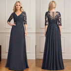 A-Linien-Kleid mit V-Ausschnitt, bodenlangem Spitzenchiffon und plissierten Pailletten 