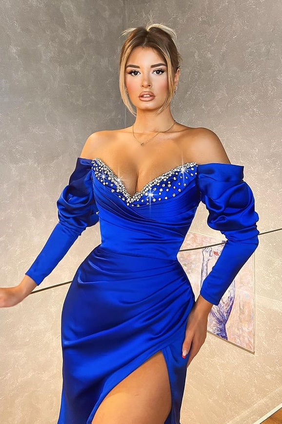Regal Sapphire – Meerjungfrau-Ballkleid im V-Ausschnitt mit eleganten langen Ärmeln und Perlen