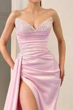 Ärmelloses Meerjungfrau-Ballkleid im Sweetheart-Stil mit Pailletten und Schlitz