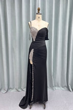 Kaydence | Elegante vestido largo asimétrico fucsia con cuentas