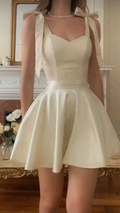 Elegantes Trägerkleid in Elfenbein A-Linie mit Mini-Abschlussballkleid Y7657