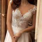 Elegant V-Neck Short Sleeve Ball Gown Mopping Wedding Dresses New Luxury Lace Appliques Court Train Princess Bridal Gown-payinti