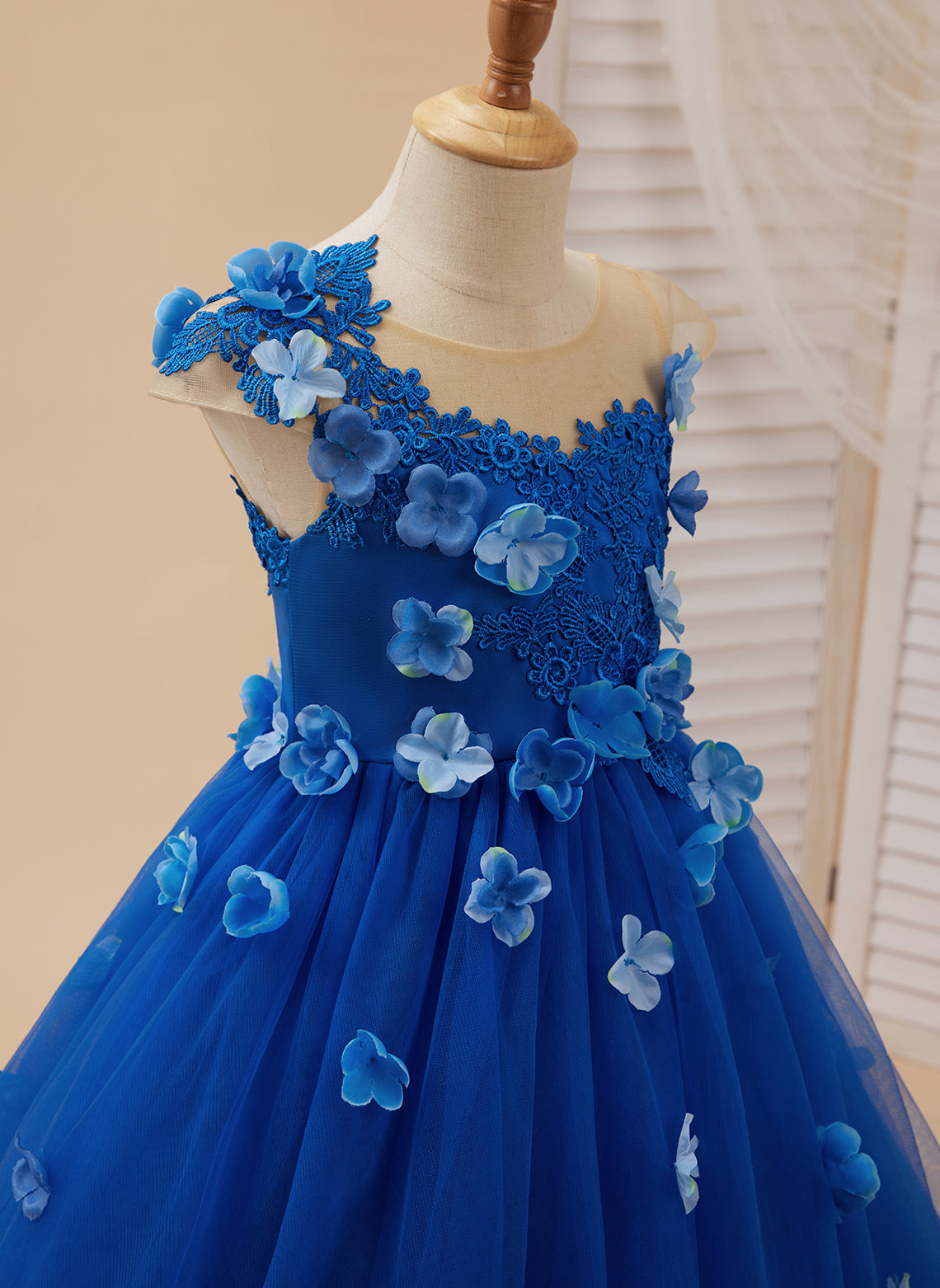 Prinzessin Ballkleid Blumenmädchenkleid mit Applikationen und Schleife Königsblau 