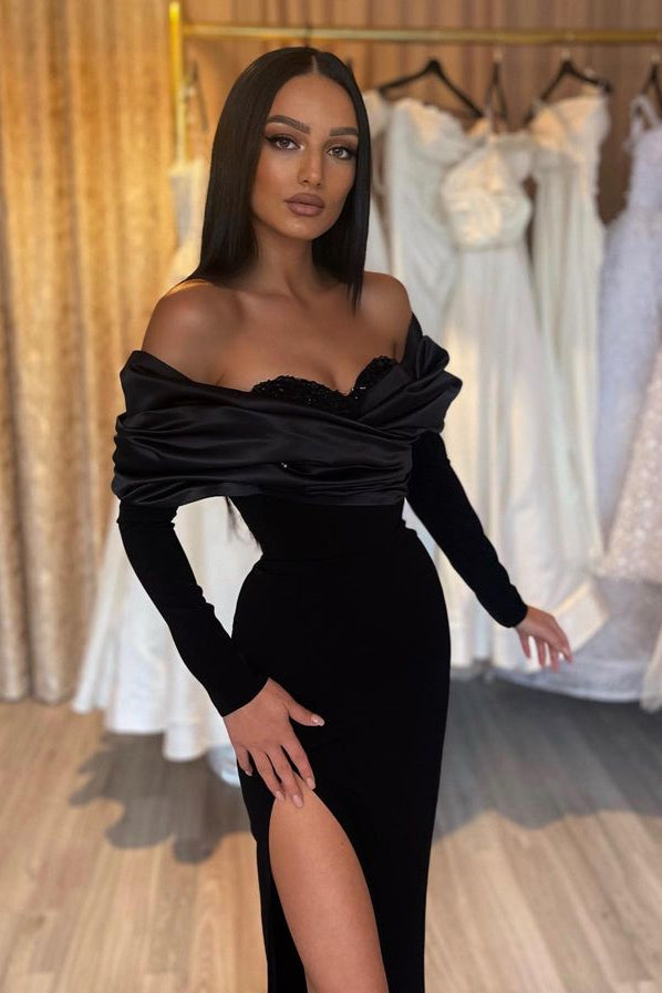 Trägerloses, elegantes schwarzes Meerjungfrau-Ballkleid mit langen Ärmeln und stilvollem Schlitz