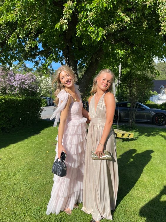 Verschiedene Arten von Abendkleidern Neckholder-Ballkleid Rosa A-Linie Tüll Lagen-Ballkleid Y288