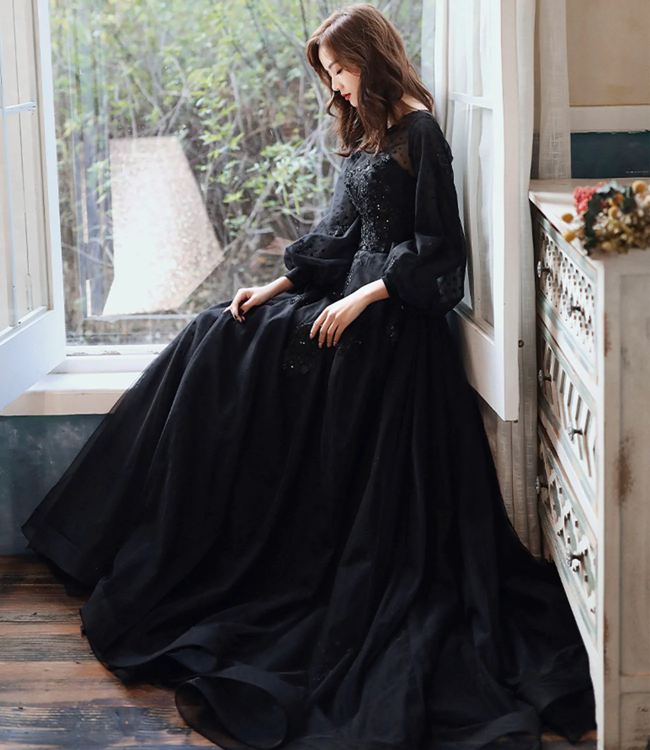 Schwarzes langes Ballkleid aus Spitze in A-Linie Y1294