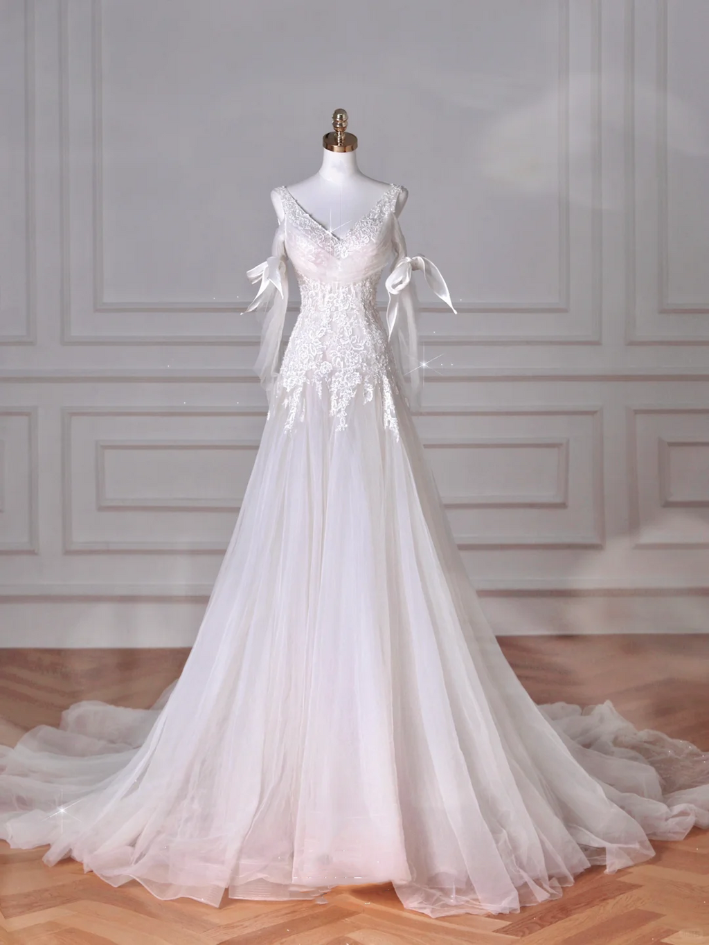 Fee Weiß V-Ausschnitt Tüll Spitze Applikationen Meerjungfrau Abendkleid, Langes Hochzeitskleid Y8636