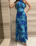Vestido de noche largo de gasa azul con cuello halter Y8108