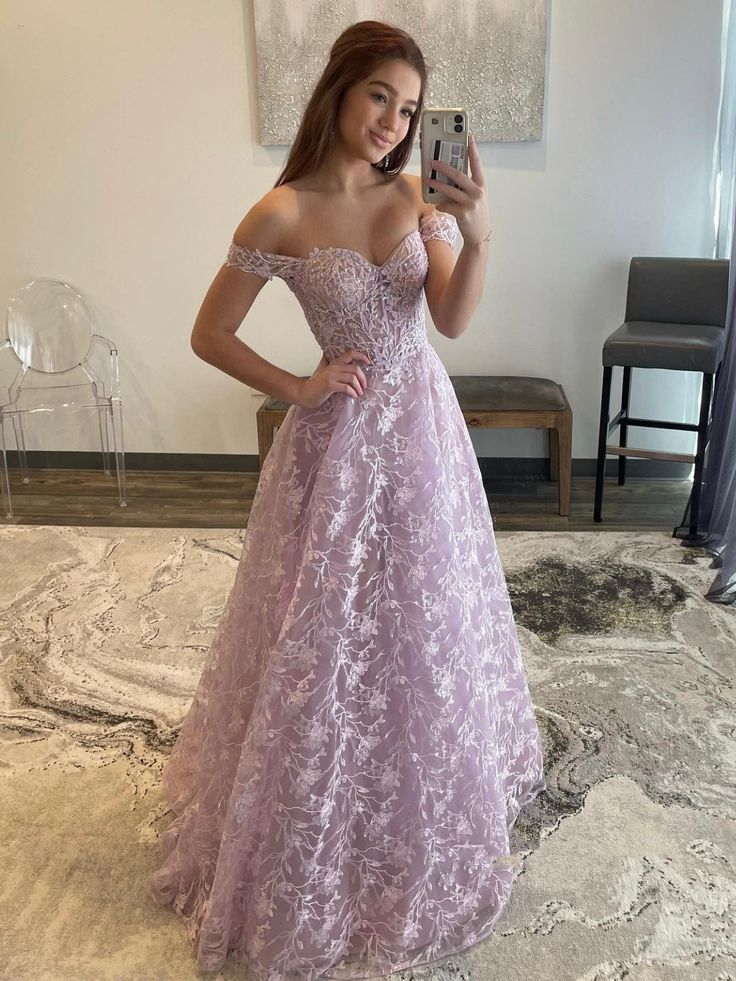 Vestidos de fiesta largos de encaje lila con hombros descubiertos, vestidos formales con hombros descubiertos, vestidos de noche lila Y5340