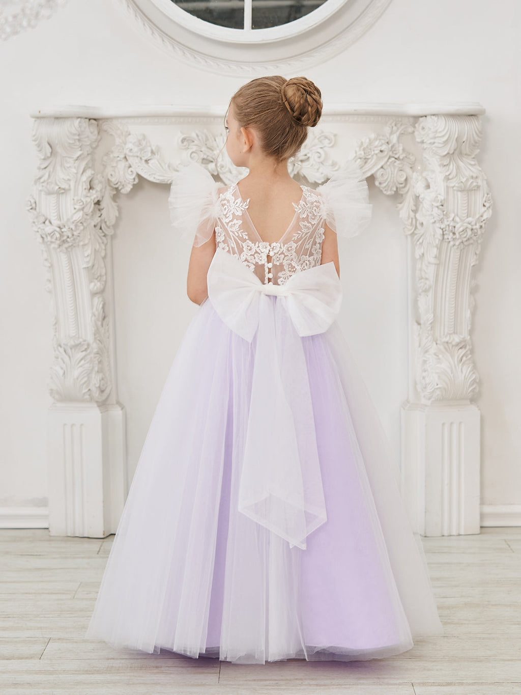 Abnehmbares Blumenmädchenkleid aus Spitze und Tüll mit Schleppe 