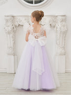 Abnehmbares Blumenmädchenkleid aus Spitze und Tüll mit Schleppe 
