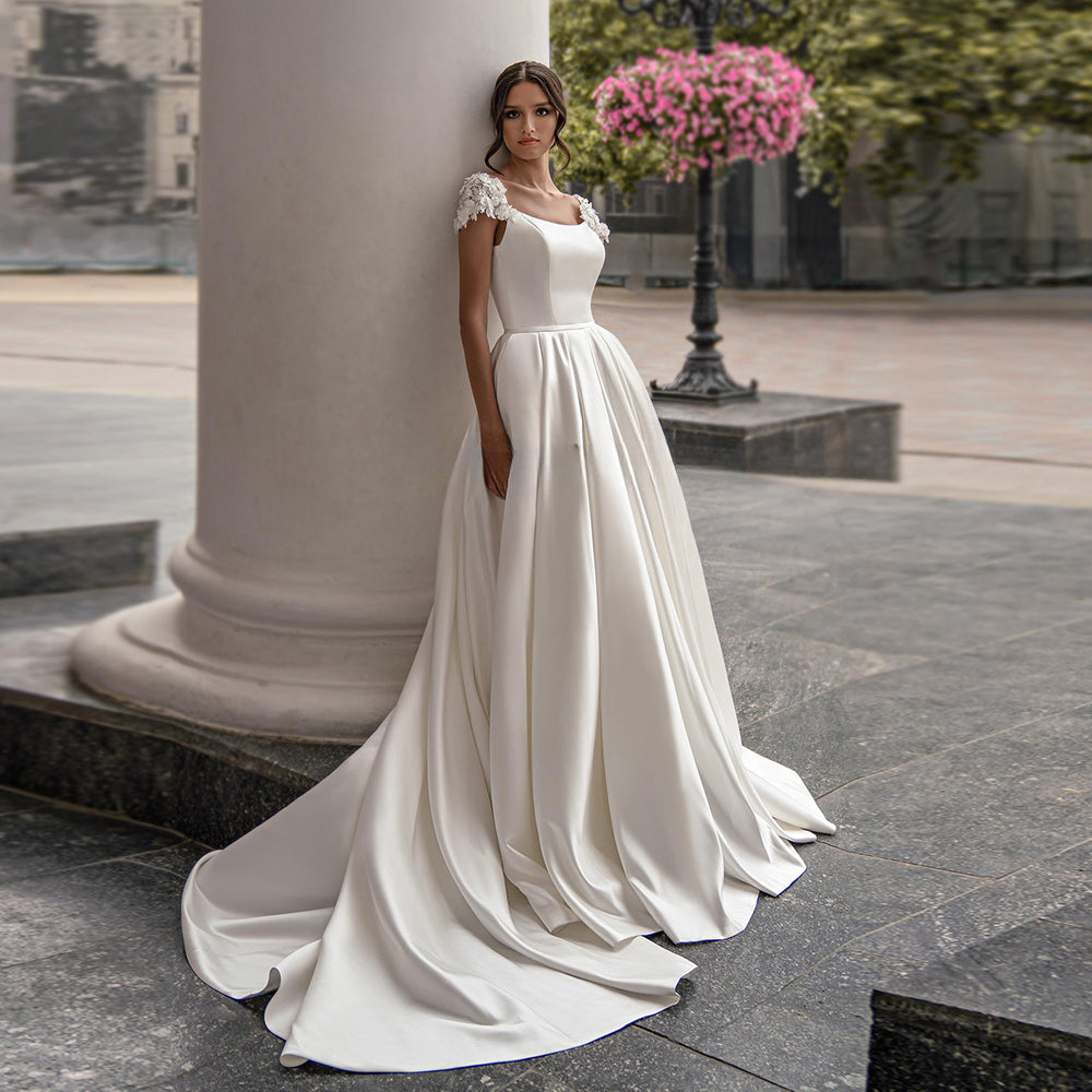 Gorgeous Satin Wedding Dresses Cap Sleeve Scoop Neck Flowers Court Train A Line Princess Bridal Gowns With Pockets Vestidos De-payinti