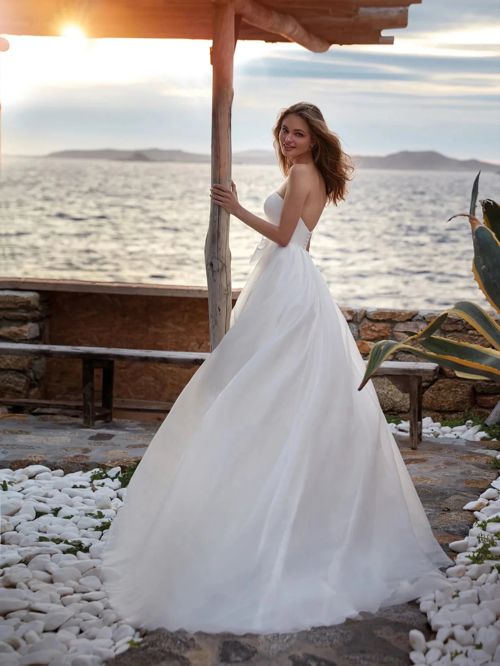 A-Line Gorgeous Round Neck Wedding Dresses Women's Sexy Sleeveless Formal Beach Party Bridal Gowns Plus Size Vestido De Casament-payinti