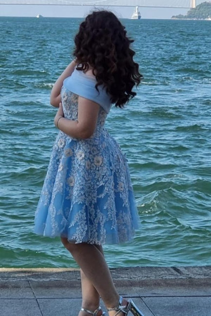 A-Linie Hellblaues schulterfreies Tüll-Kurzarm-Ballkleid mit Applikationen