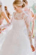 Vestido de novia de tul con espalda abierta, escote cuadrado, manga larga y corte A hasta el suelo con encaje