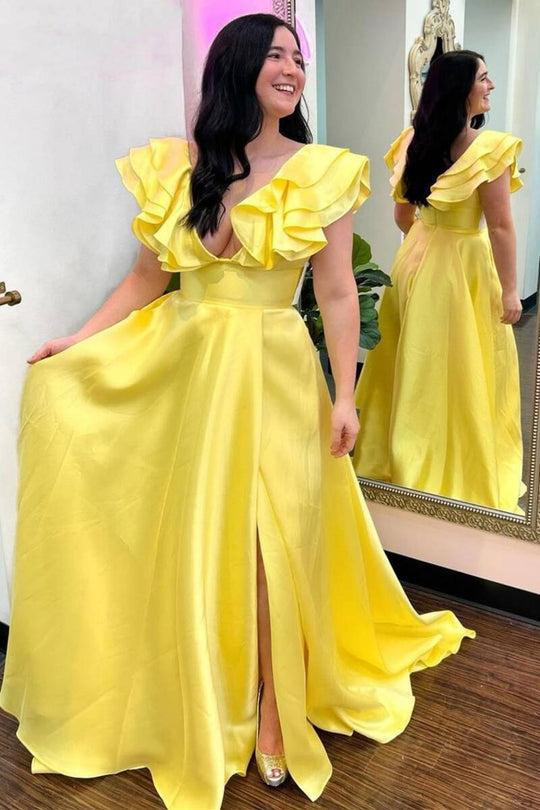 Betsy | Pinkes langes A-Linien-Ballkleid mit V-Ausschnitt und Rüschen