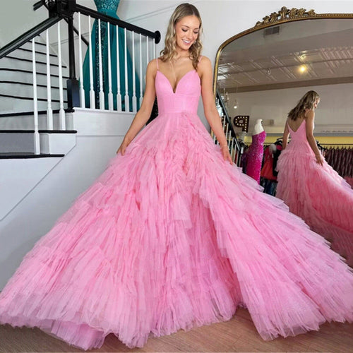 Alianna | Vestido de fiesta de tul escalonado con tirantes finos y corte A 