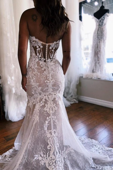 Vestidos de novia de tul con abertura frontal, corte en A, escote corazón y encaje