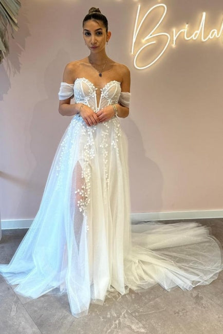 Vestidos de novia de tul con escote en forma de A, hombros descubiertos y largo hasta el suelo con apliques