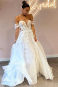 Vestidos de novia de tul con escote en forma de A, hombros descubiertos y largo hasta el suelo con apliques