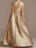 Vestidos de madre de la novia de corte A/princesa, sin mangas, con escote joya y encaje plisado