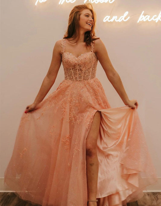 Rylie | A-Linien-Ballkleid aus Glitzertüll mit Spaghettiträgern und Schlitz