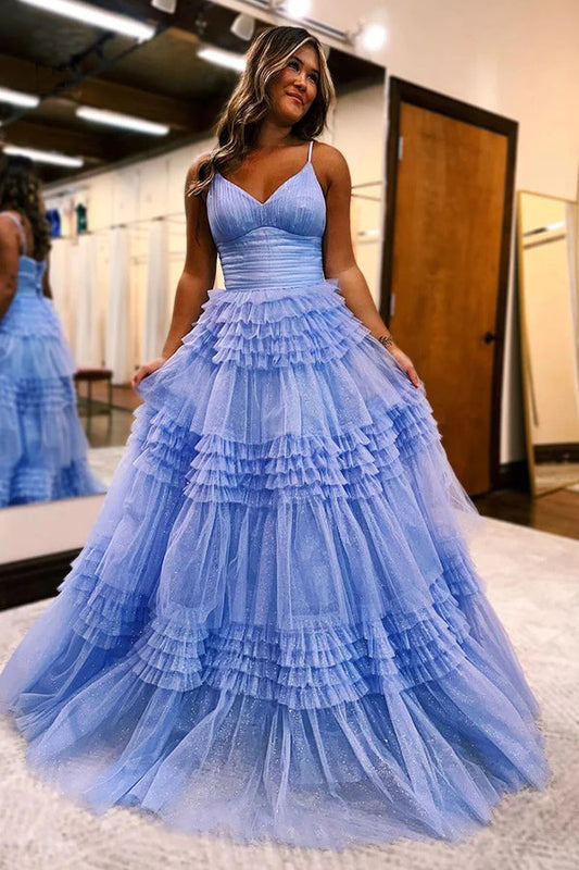 Robe de bal longue en tulle à volants et col en V avec bretelles spaghetti PSK528