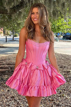 A-Linie trägerloses schwarzes kurzes Homecoming-Kleid mit Schleife PD560