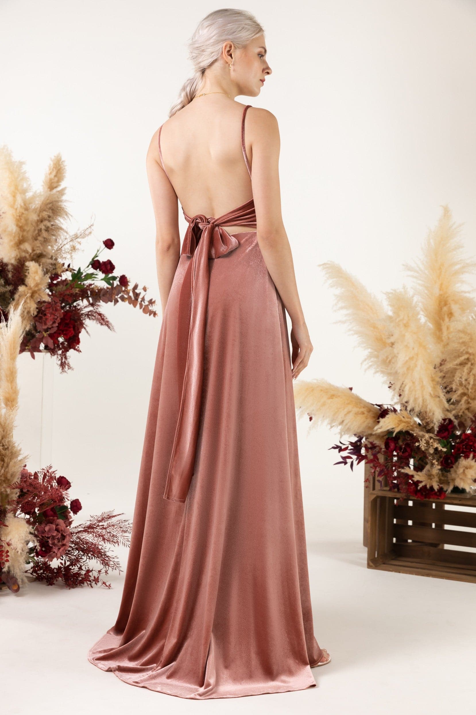Vestido de dama de honor con cuello vuelto SCB6