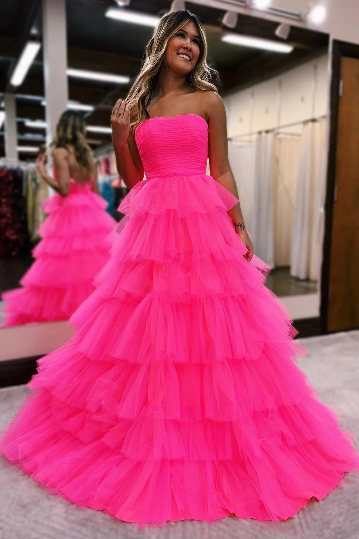 Trägerloses, plissiertes, mehrlagiges Tüll-Ballkleid SYP148