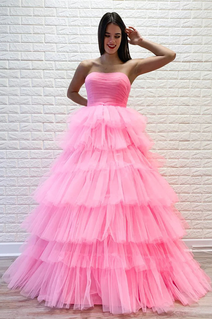 Trägerloses, plissiertes, mehrlagiges Tüll-Ballkleid SYP148