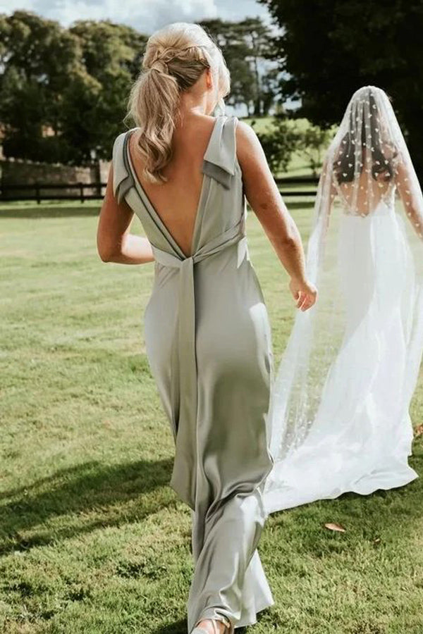 Robe de demoiselle d'honneur vert sauge à col en V avec nœud papillon BD139