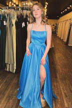 Vestido de fiesta largo de satén azul con escote redondo y tirantes finos, corte en A y abertura (PSK363)