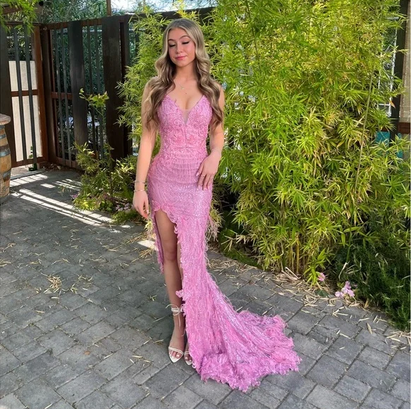 Lujoso vestido de noche estilo sirena con plumas, encaje y lentejuelas rosas, vestido de fiesta con abertura Y7872