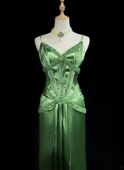 Vestido de noche elegante de satén con tirantes finos y cuentas en verde menta Y8555