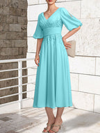 A-Linie V-Ausschnitt Wadenlanges Chiffon-Kleid für die Brautmutter mit Plissee