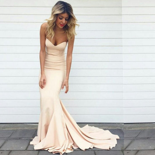Einfache Chiffon Brautjungfernkleider Meerjungfrau Sweetheart Neck Ballkleider