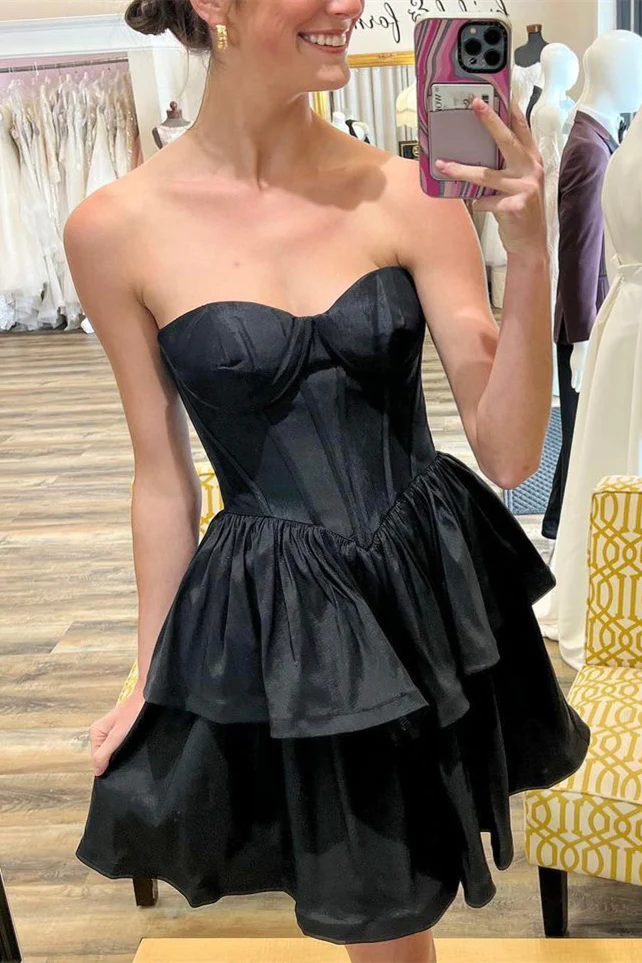 Vestido de fiesta de satén negro sin tirantes y multicapa Y2070