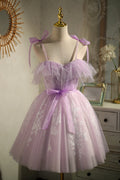 Lindos vestidos de fiesta cortos de princesa con cordones y sin mangas de color morado