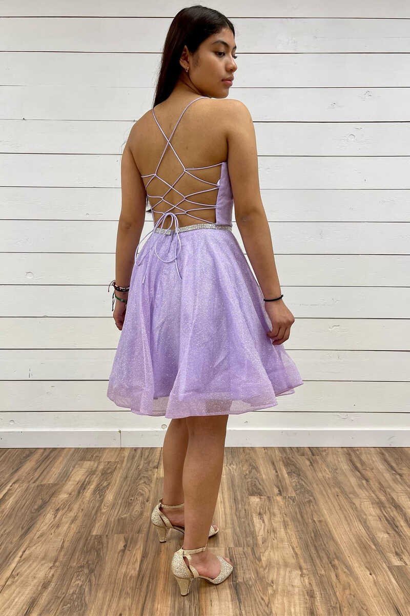 A-Linie Lavendel Tiefer Ausschnitt V Kurzes Homecoming-Kleid Y931